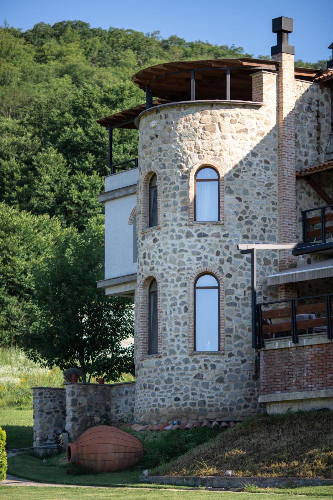 Hotel Babaneuris Marani Exterior foto